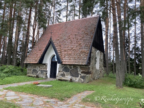 Liuksialan Kappeli Kangasala Pirkanmaa Reiskat Ja Reppu liuksialan-kappeli-kangasala-pirkanmaa-reiskat-ja-reppu